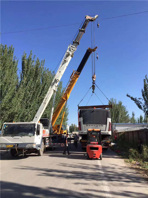 威宁港口集装箱搬运案例